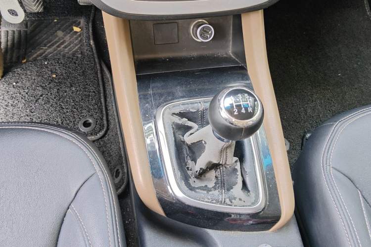 Used Jinbei F50 2017 1.6L Manual Comfort Model Gear Lever