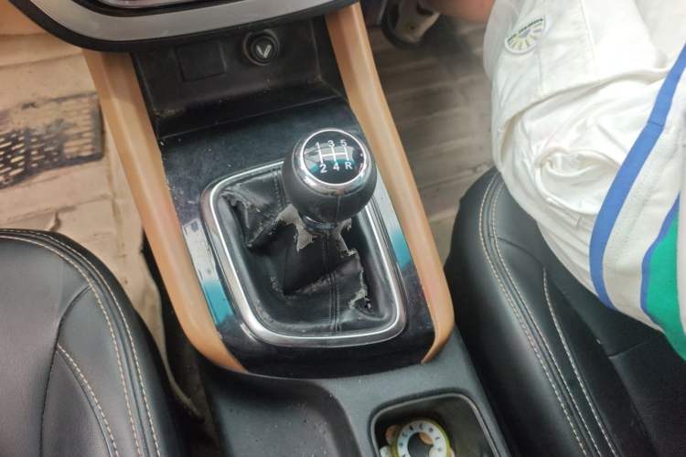 Used Jinbei F50 2017 1.6L Manual Comfort Model Gear Lever