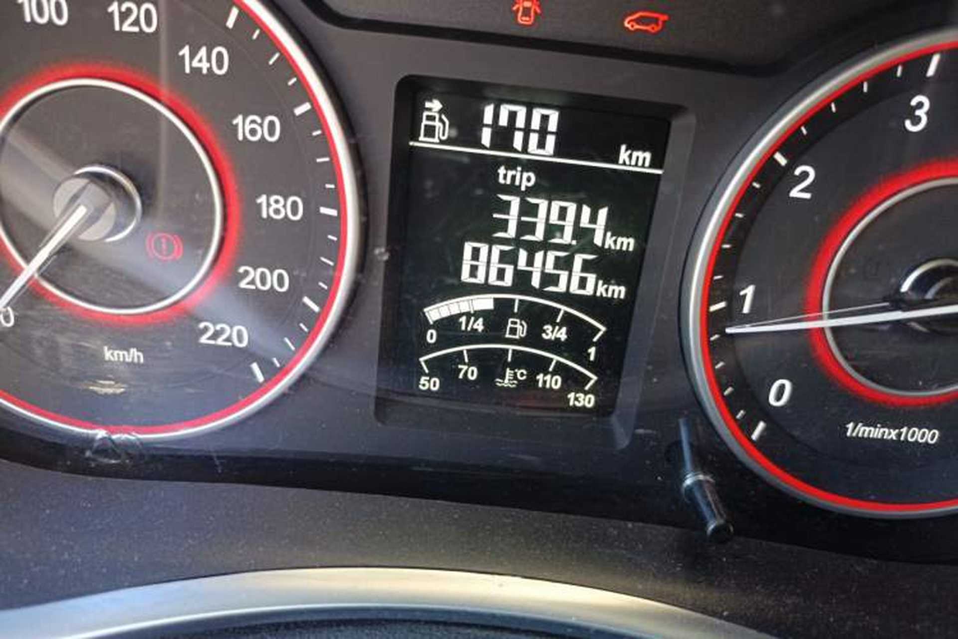 Used Jinbei F50 2017 1.6L Manual Luxury Model Odometer Close Up