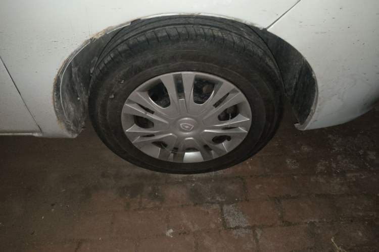 Used Jinbei F50 2017 1.6L Manual Economy Model Right Front Wheel Hub