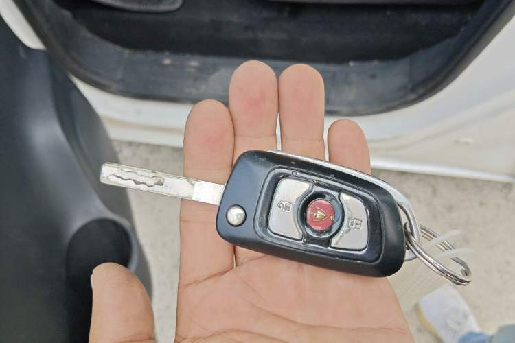 Used Jinbei F50 2017 1.6L Manual Comfort Model Vehicle Key