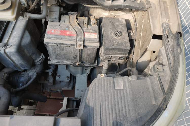 Used Jinbei F50 2017 1.6L Manual Economy Model Engine Bay Left