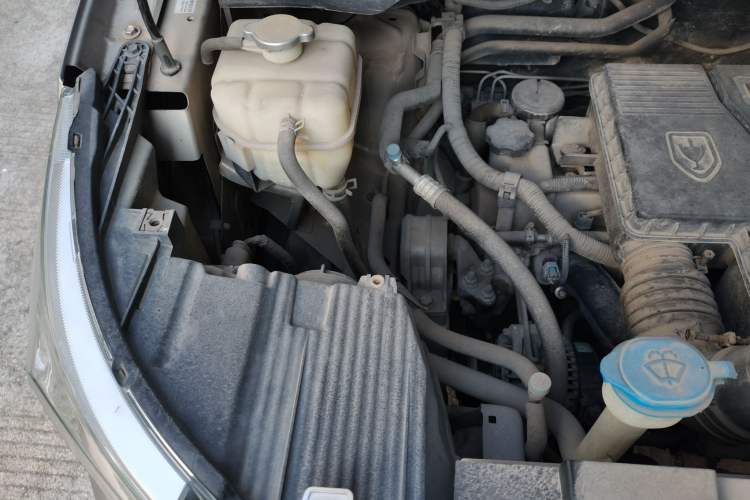 Used Jinbei F50 2017 1.6L Manual Economy Model Engine Bay Right