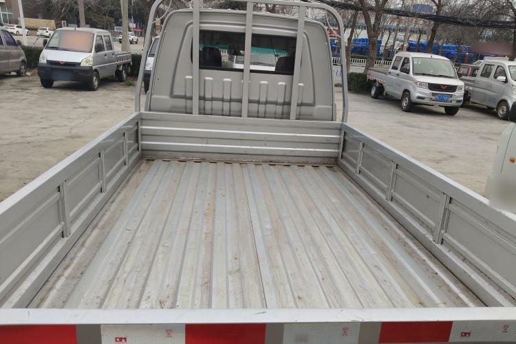 Used Jinbei Gold Card S2 2023 1.6L Manual Double-Cab with 2.51m Cargo Bed and Single Rear Wheel – Comfort Version SWJ16 Trunk