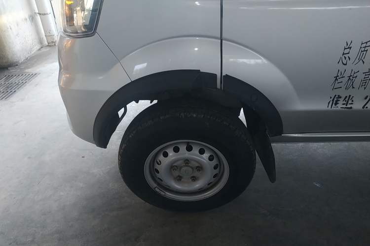 Used Jinbei Gold Card S3 2022 1.6L Flatbed Truck Standard Version 3.2 Meters SWD16MS Exterior 7
