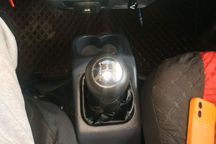 Used Jinbei Gold Card S3 2022 1.6L Flatbed Truck Standard Version 3.2 Meters SWD16MS Gear Lever