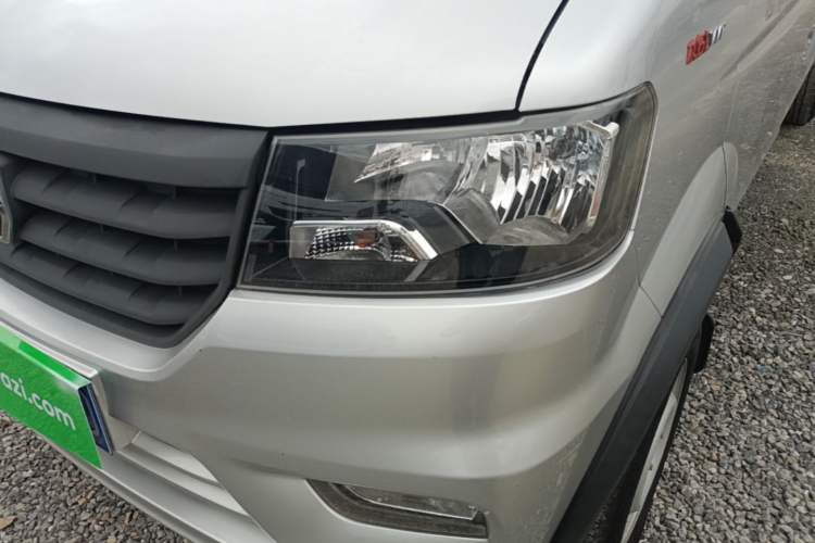 Used Jinbei Gold Card S3 2022 1.6L Flatbed Truck Double-Cab Standard Version 2.55 Meters SWD16MS Left Front Headlight