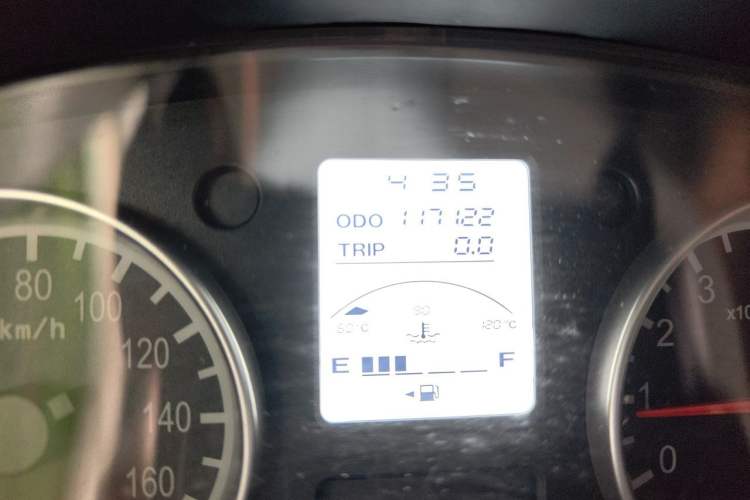 Used Jinbei Gold Card S3 2024 1.6L Basic Cargo Truck Single Cab 3.2-Meter Length Rear Single Wheel China VI Emission Standard SWD16MS Odometer Close Up