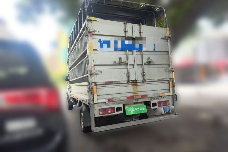 Used Jinbei Gold Card S3 2024 1.6L Basic Cargo Truck Single Cab 3.2-Meter Length Rear Single Wheel China VI Emission Standard SWD16MS Rear Left 45 Deg