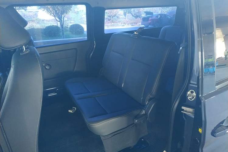 Used Jinbei Gold Hiace 2021 1.5L Passenger Vehicle Engineering Lion 6 Seats Left Rear Seat