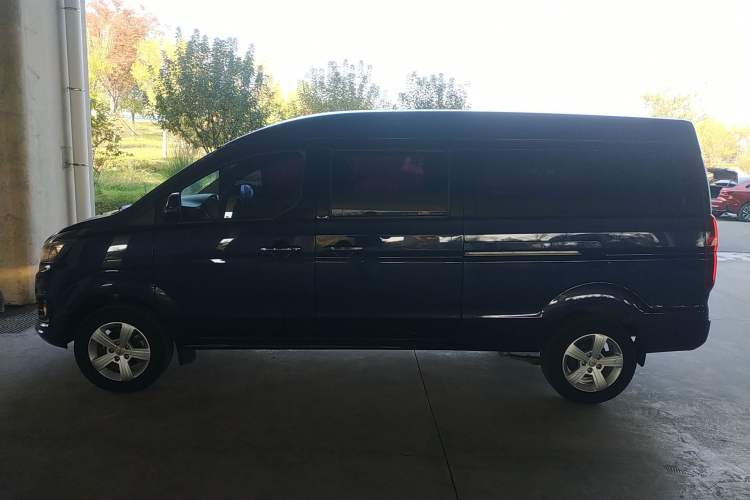 Used Jinbei Gold Hiace 2021 1.5L Passenger Vehicle Engineering Lion 6 Seats Left Side