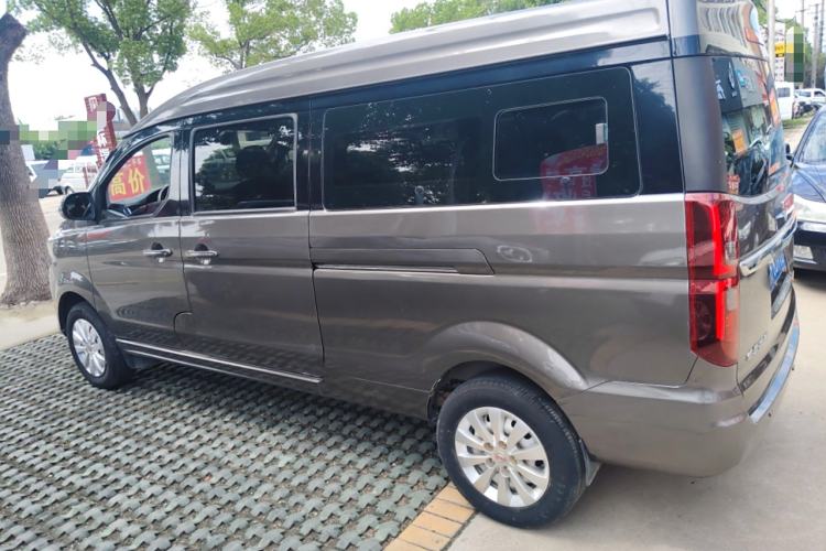 Used Jinbei Gold Hiace 2021 2.0L Passenger Van Engineering Lion Central Air Conditioning Version 9 Seats Exterior 3