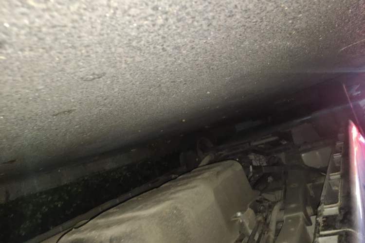 Used Jinbei Gold Hiace 2023 1.5L Passenger Vehicle Engineering Lion 5/6/7 Seater Chassis Rear Left