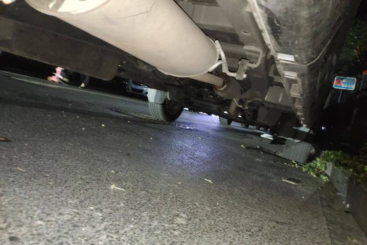 Used Jinbei Gold Hiace 2023 1.5L Passenger Vehicle Engineering Lion 5/6/7 Seater Chassis Rear Right
