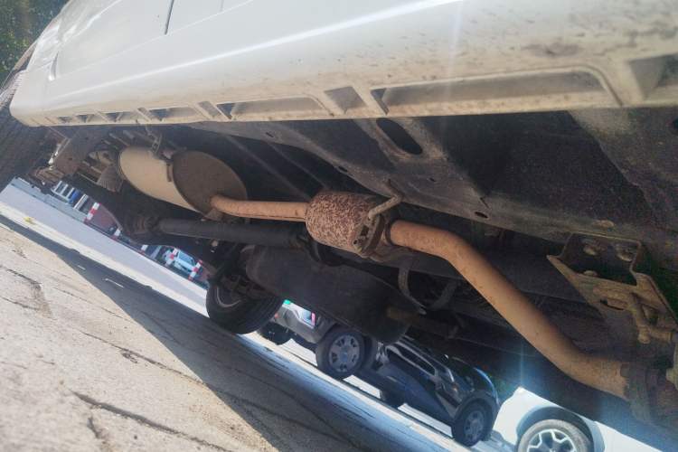 Used Jinbei Gold Hiace 2021 1.6L Box Van Engineering Lion 2-Seater Chassis Front Right