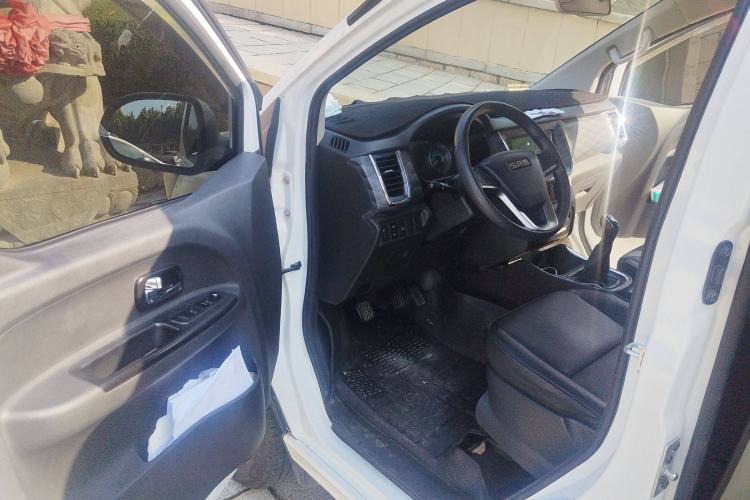 Used Jinbei Gold Hiace 2021 1.6L Box Van Engineering Lion 2-Seater Driver Seat