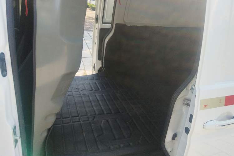Used Jinbei Gold Hiace 2021 1.6L Box Van Engineering Lion 2-Seater Left Rear Seat