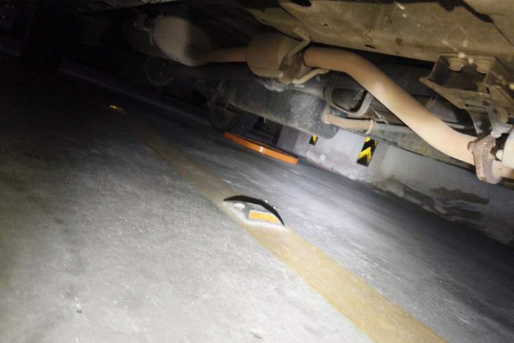 Used Jinbei Gold Hiace 2021 1.5L Passenger Vehicle Engineering Lion 5-Seater Chassis Front Right