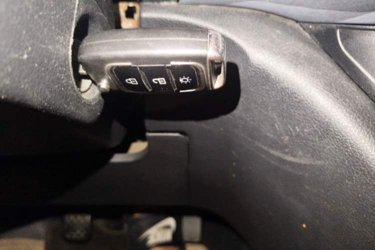 Used Jinbei Gold Hiace 2021 1.5L Passenger Vehicle Engineering Lion 5-Seater Vehicle Key