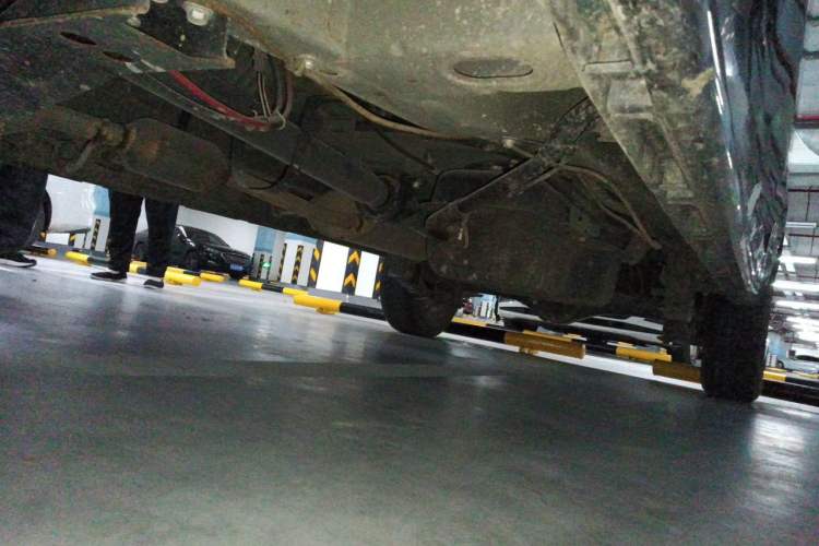 Used Jinbei Gold Hiace 2021 1.5L Passenger Vehicle Engineering Lion 5-Seater Chassis Front Left
