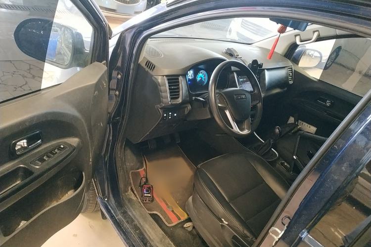 Used Jinbei Gold Hiace 2021 2.0L Passenger Van Travel Lion 6-Seater Driver Seat