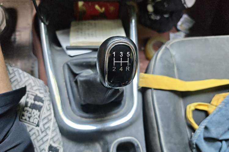 Used Jinbei Gold Hiace 2021 1.5L Passenger Vehicle Engineering Lion 6 Seats Gear Lever