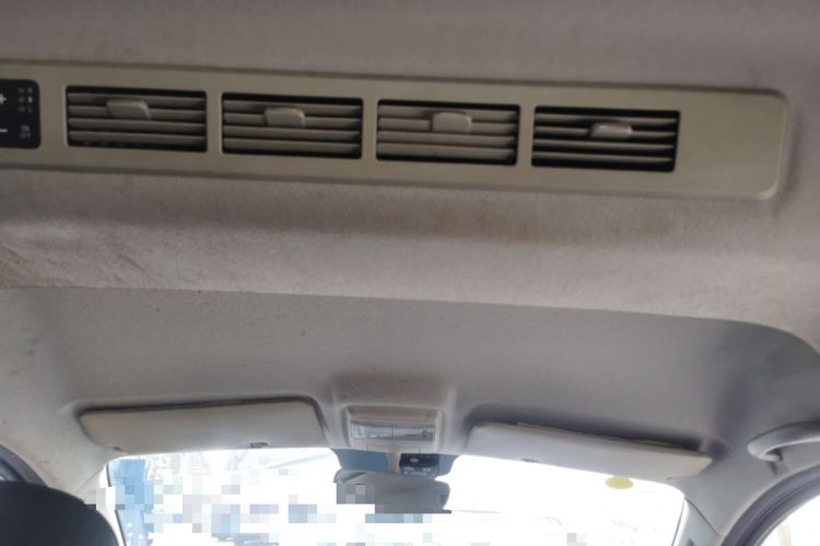 Used Jinbei Gold Hiace 2021 1.5L Passenger Van Travel Lion 7-Seater Headliner
