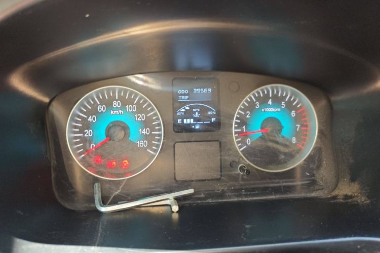 Used Jinbei Gold Hiace 2021 1.5L Passenger Vehicle Engineering Lion 5-Seater Instrument Cluster