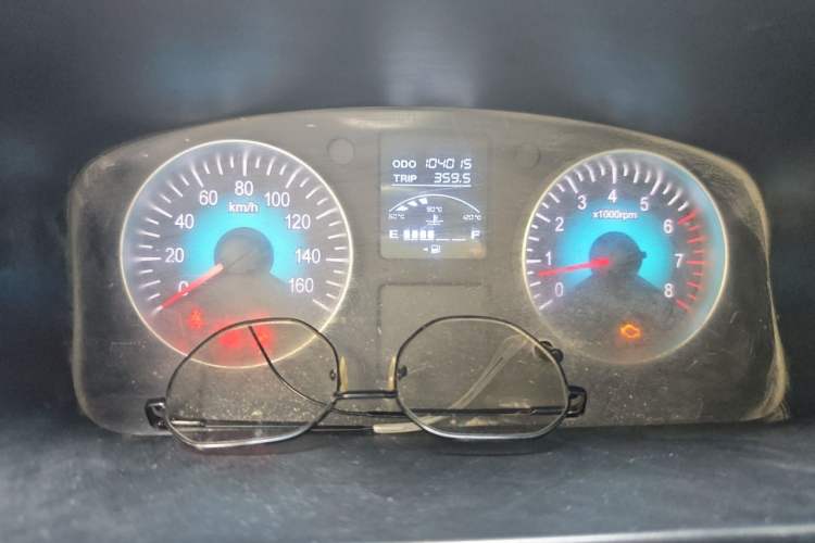 Used Jinbei Gold Hiace 2021 1.5L Passenger Vehicle Engineering Lion 6 Seats Instrument Cluster