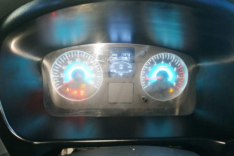 Used Jinbei Gold Hiace 2021 1.5L Passenger Vehicle Engineering Lion 6 Seats Instrument Cluster