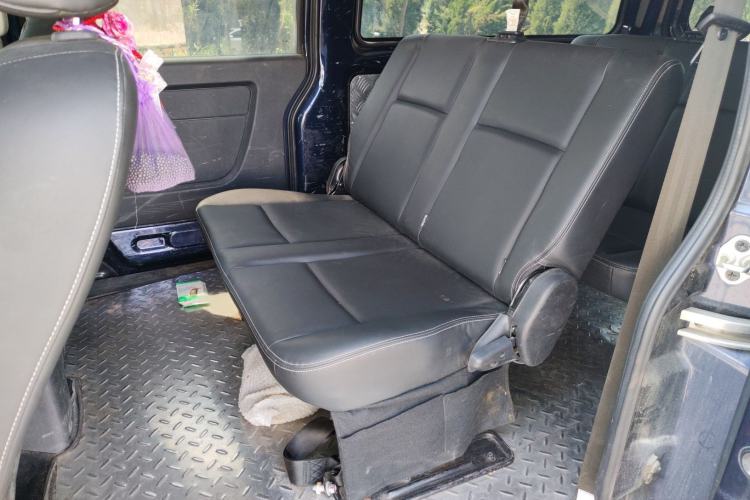 Used Jinbei Gold Hiace 2021 2.0L Passenger Van Travel Lion 6-Seater Left Rear Seat