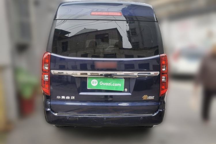 Used Jinbei Gold Hiace 2021 1.5L Passenger Van Travel Lion 7-Seater Rear