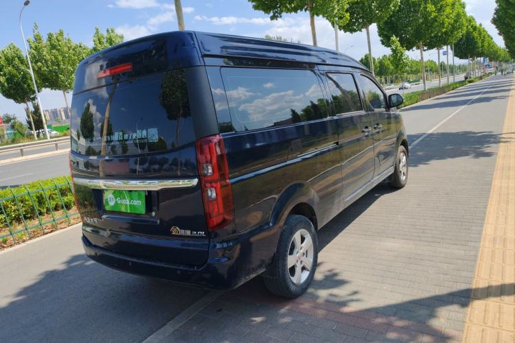 Used Jinbei Gold Hiace 2021 2.0L Passenger Van Travel Lion 6-Seater Rear Right 45 Deg