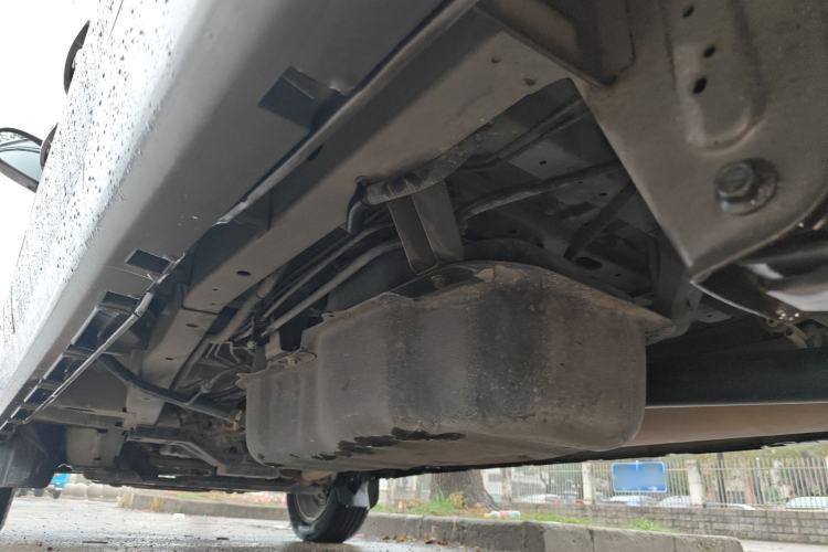 Used Jinbei Gold Hiace 2021 1.5L Passenger Vehicle Engineering Lion 7 Seats Chassis Rear Left