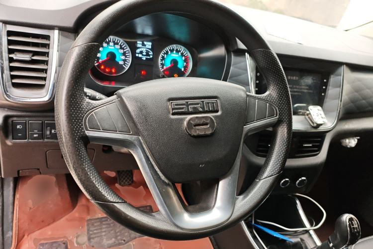 Used Jinbei Gold Hiace 2021 1.5L Passenger Van Travel Lion 6-Seater Steering Wheel