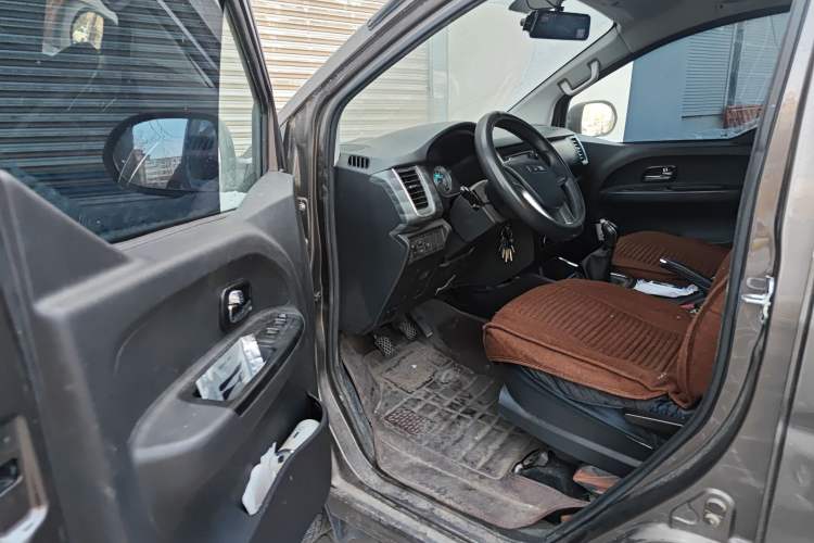Used Jinbei Gold Hiace 2021 1.5L Passenger Vehicle Engineering Lion 6 Seats Driver Seat