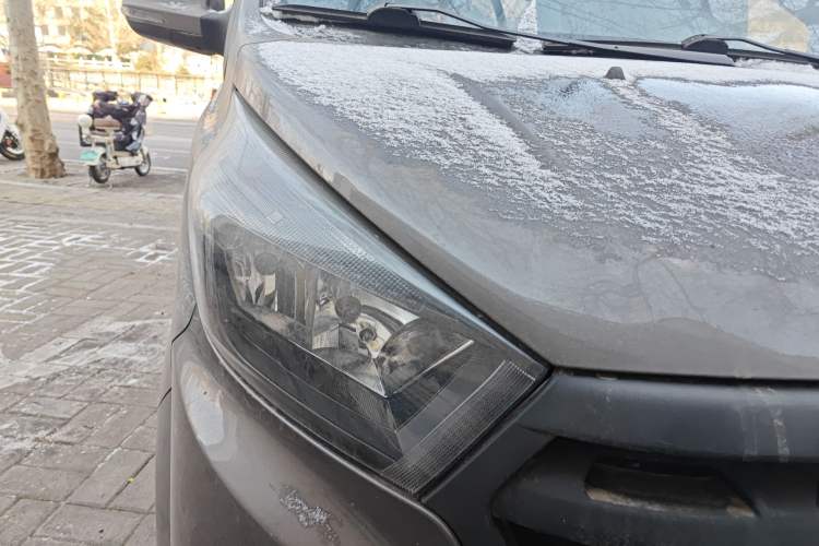 Used Jinbei Gold Hiace 2021 1.5L Passenger Vehicle Engineering Lion 6 Seats Right Front Headlight