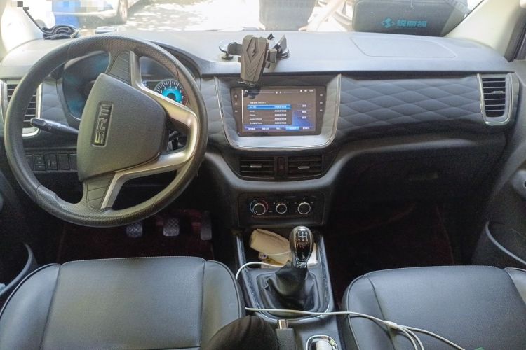 Used Jinbei Gold Hiace 2021 2.0L Passenger Van Engineering Lion Central Air Conditioning Version 9 Seats Center Console
