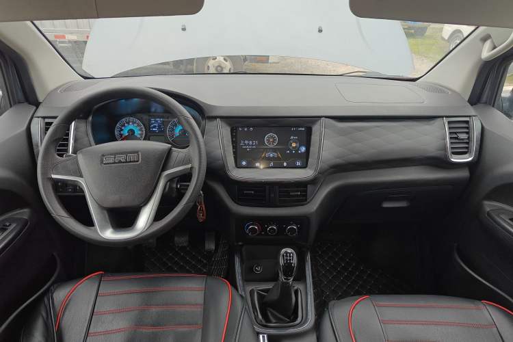 Used Jinbei Gold Hiace 2021 1.5L Passenger Vehicle Engineering Lion 7 Seats Center Console