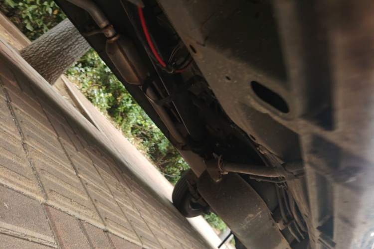 Used Jinbei Gold Hiace 2021 1.5L Passenger Vehicle Engineering Lion 5-Seater Chassis Front Left