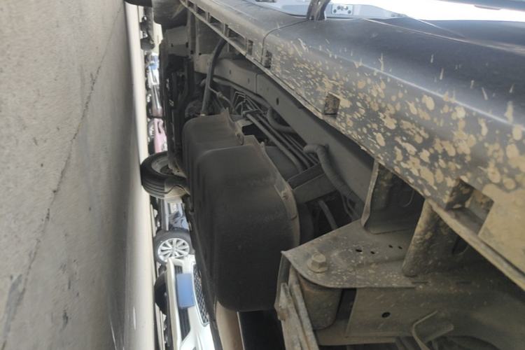 Used Jinbei Gold Hiace 2021 2.0L Passenger Van Travel Lion 6-Seater Chassis Rear Left
