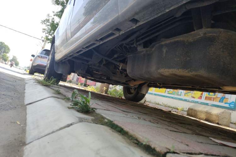 Used Jinbei Gold Hiace 2021 1.5L Passenger Vehicle Engineering Lion 6 Seats Chassis Rear Left