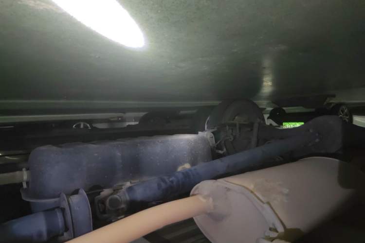 Used Jinbei Gold Hiace 2021 1.5L Passenger Vehicle Engineering Lion 6 Seats Chassis Rear Right