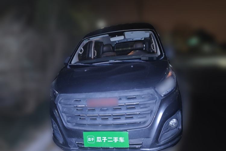 Used Jinbei Gold Hiace 2021 1.5L Passenger Van Travel Lion 6-Seater Exterior 1