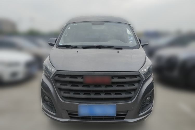 Used Jinbei Gold Hiace 2021 2.0L Passenger Van Travel Lion 6-Seater Front