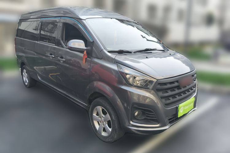 Used Jinbei Gold Hiace 2021 1.5L Passenger Van Travel Lion 6-Seater Front Right 45 Deg