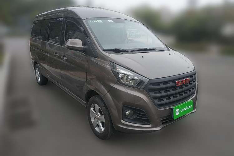 Used Jinbei Gold Hiace 2021 1.5L Passenger Van Travel Lion 7-Seater Front Right 45 Deg