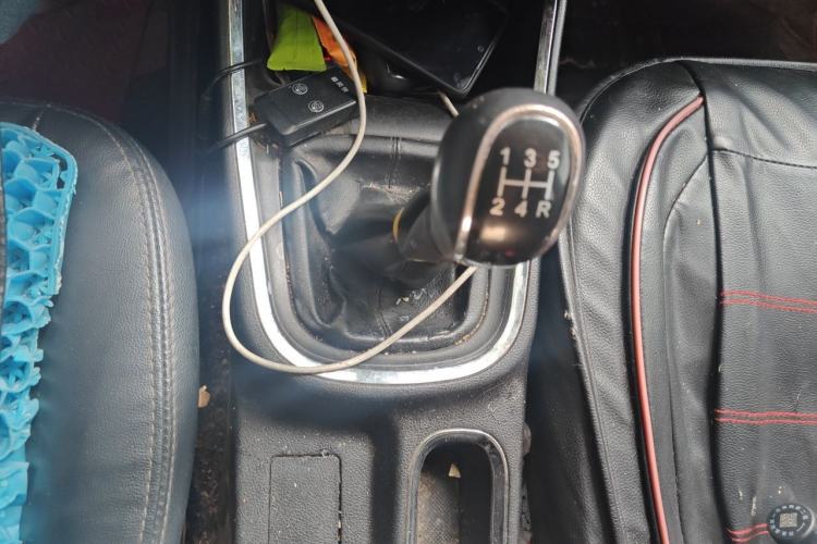 Used Jinbei Gold Hiace 2021 1.5L Passenger Vehicle Travel Lion 5-Seater Gear Lever