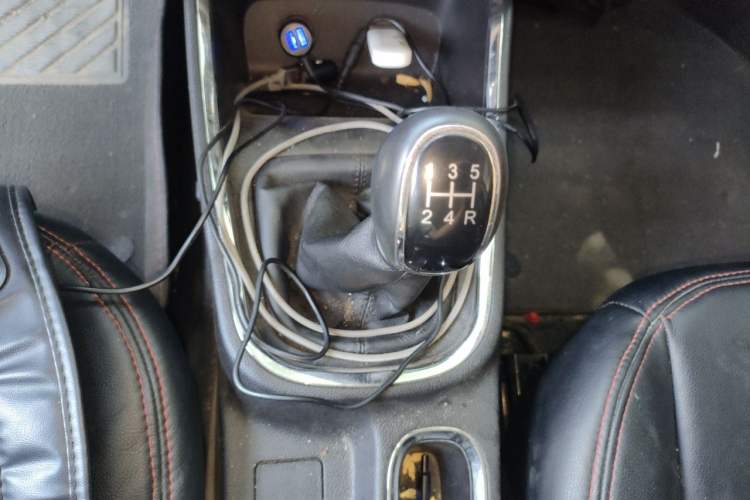 Used Jinbei Gold Hiace 2021 1.5L Passenger Vehicle Engineering Lion 6 Seats Gear Lever