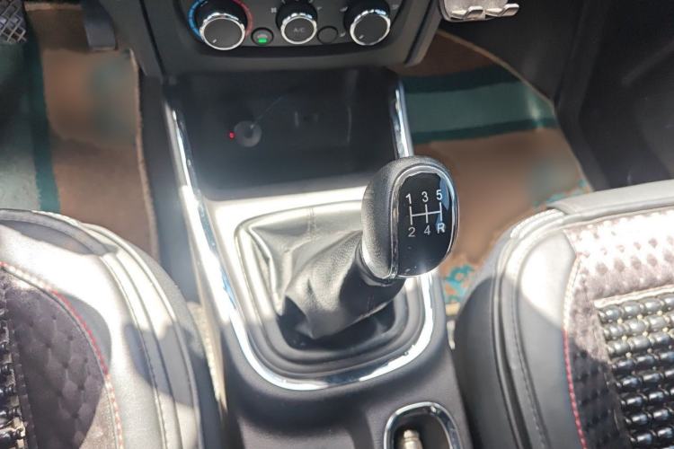 Used Jinbei Gold Hiace 2021 1.5L Passenger Van Travel Lion 7-Seater Gear Lever